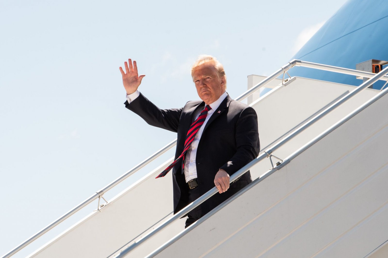 trump wave